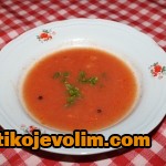 Prolećna čorba od povrća sa koprivom